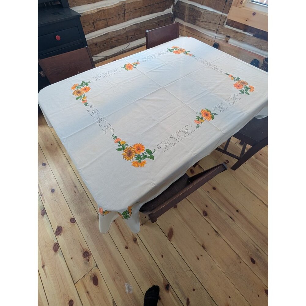 VTG Orange Floral Tablecloth 56x74 Retro 60s 70s Farmhouse Cottage Summer